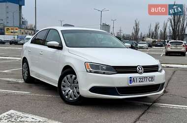 Седан Volkswagen Jetta 2012 в Києві