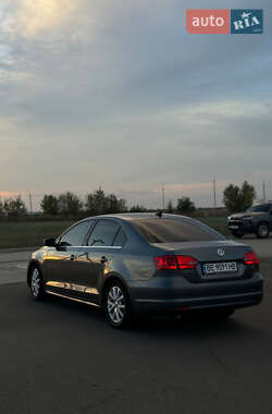 Седан Volkswagen Jetta 2014 в Вознесенске