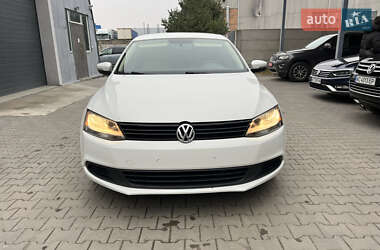 Седан Volkswagen Jetta 2012 в Луцьку