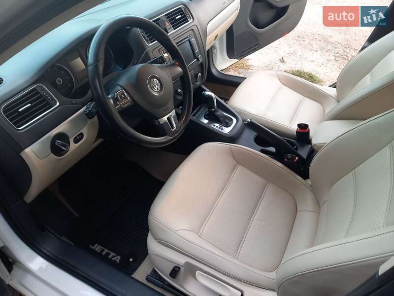 Седан Volkswagen Jetta 2013 в Знаменке