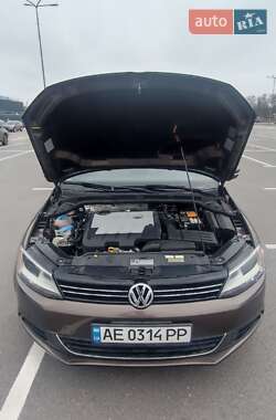 Седан Volkswagen Jetta 2014 в 