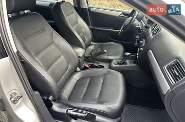 Седан Volkswagen Jetta 2011 в Киеве