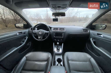 Седан Volkswagen Jetta 2012 в Кривому Розі