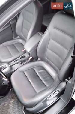 Седан Volkswagen Jetta 2012 в 
