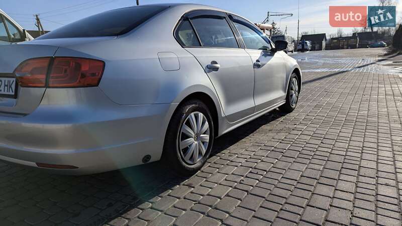 Седан Volkswagen Jetta 2012 в Іллінцях