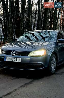 Седан Volkswagen Jetta 2014 в Полтаві