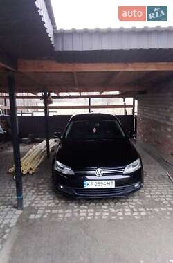 Седан Volkswagen Jetta 2012 в Коростышеве