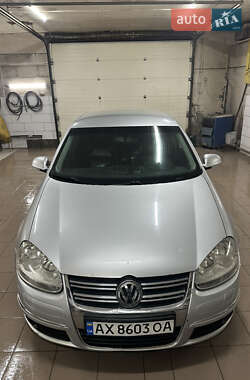 Седан Volkswagen Jetta 2007 в Богодухіву