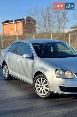 Седан Volkswagen Jetta 2008 в Вінниці