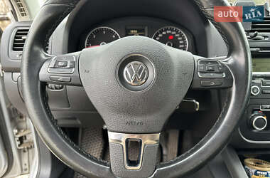 Седан Volkswagen Jetta 2009 в Чернігові