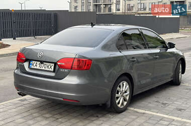 Седан Volkswagen Jetta 2012 в Києві