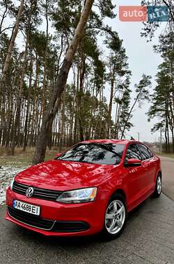 Седан Volkswagen Jetta 2012 в Житомире