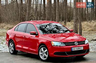 Седан Volkswagen Jetta 2012 в Житомире