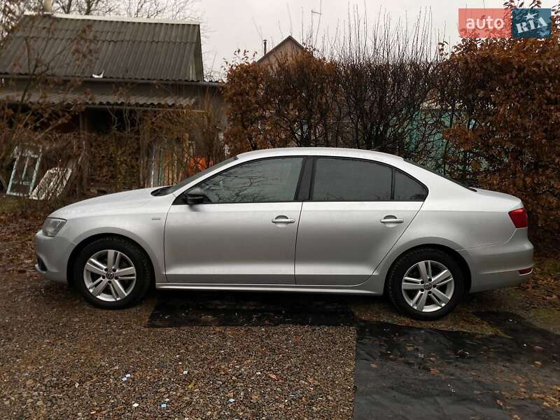 Седан Volkswagen Jetta 2012 в Киеве фото 4 Седан Volkswagen Jetta 2012 в Киеве