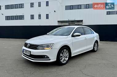 Седан Volkswagen Jetta 2016 в Києві