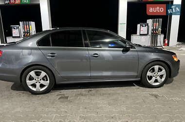 Седан Volkswagen Jetta 2013 в Києві