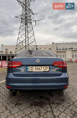 Седан Volkswagen Jetta 2014 в Чернівцях