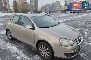 Седан Volkswagen Jetta 2008 в Киеве