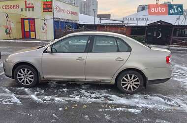 Седан Volkswagen Jetta 2008 в Киеве