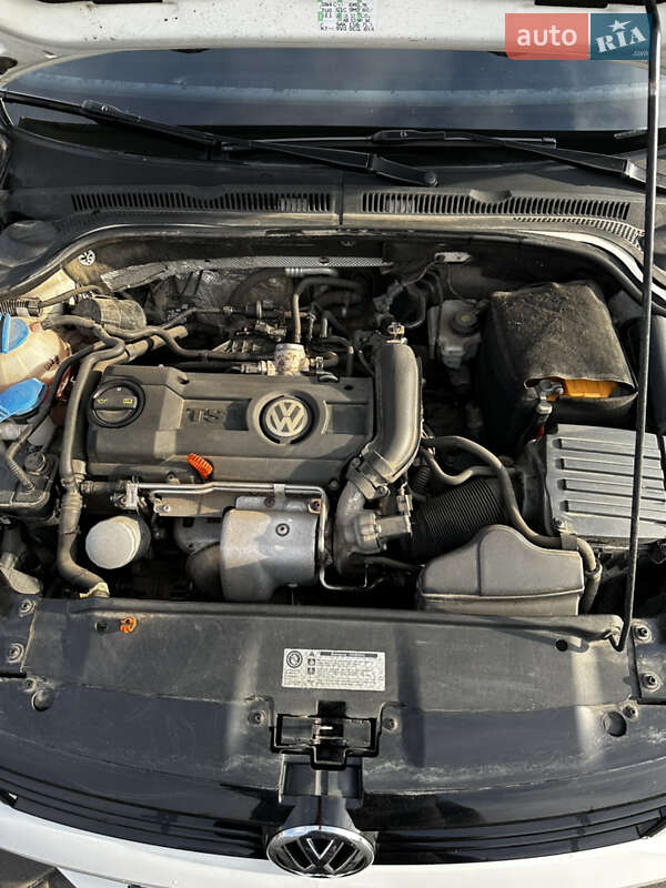 Седан Volkswagen Jetta 2012 в Кропивницькому