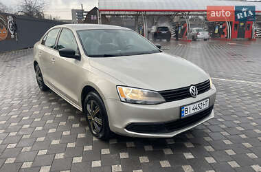 Седан Volkswagen Jetta 2012 в Полтаві