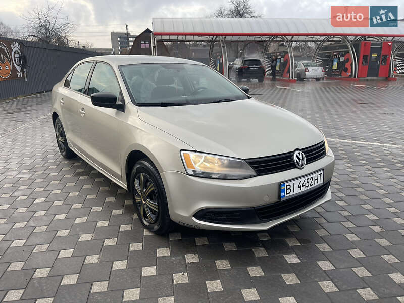 Седан Volkswagen Jetta 2012 в Полтаве