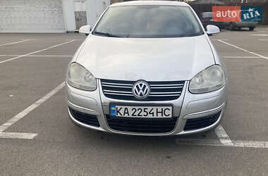 Седан Volkswagen Jetta 2008 в Києві