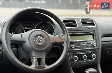 Універсал Volkswagen Jetta 2010 в Києві