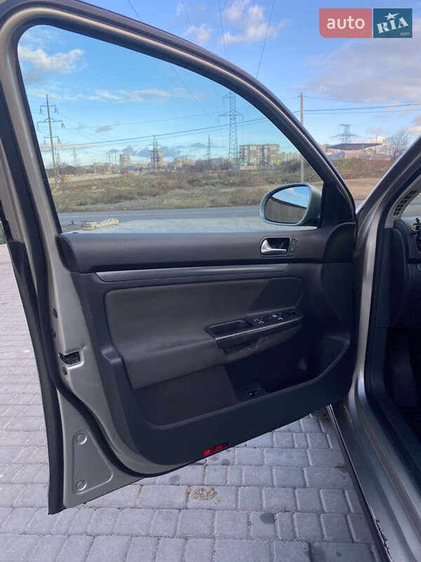 Седан Volkswagen Jetta 2006 в Одесі