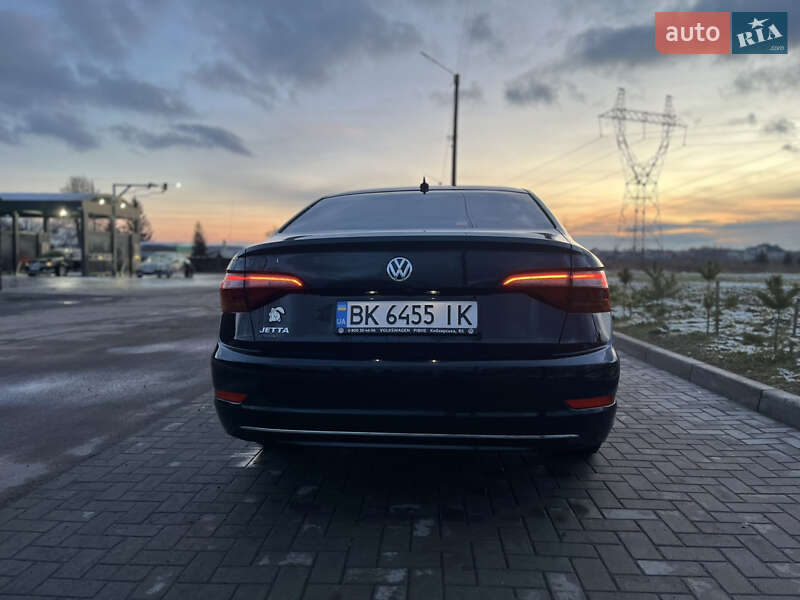 Седан Volkswagen Jetta 2018 в Рівному