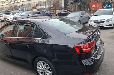 Седан Volkswagen Jetta 2016 в Києві