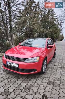 Седан Volkswagen Jetta 2012 в Чернігові