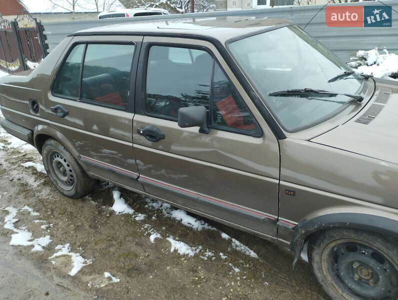 Седан Volkswagen Jetta 1986 в Ізяславі