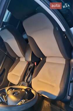 Седан Volkswagen Jetta 2017 в 