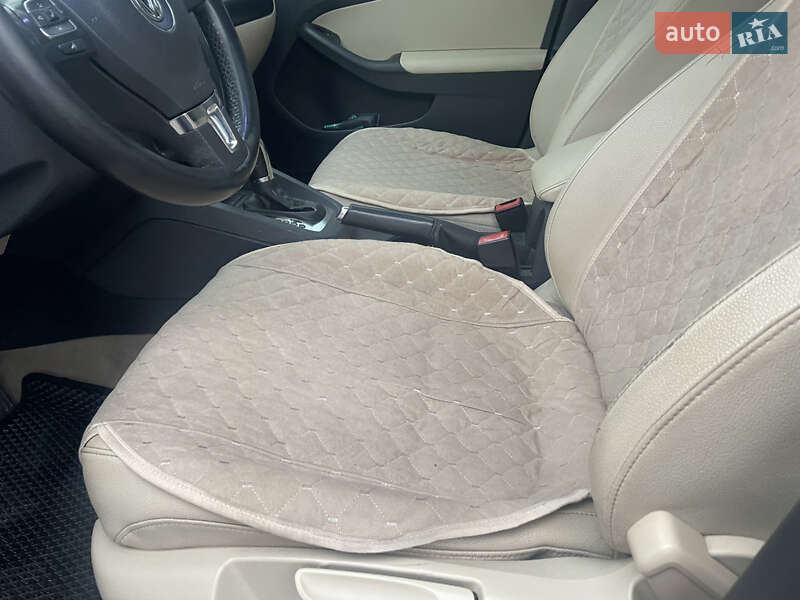 Седан Volkswagen Jetta 2011 в Бахмаче