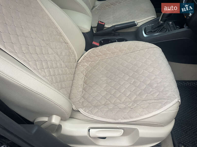 Седан Volkswagen Jetta 2011 в Бахмаче