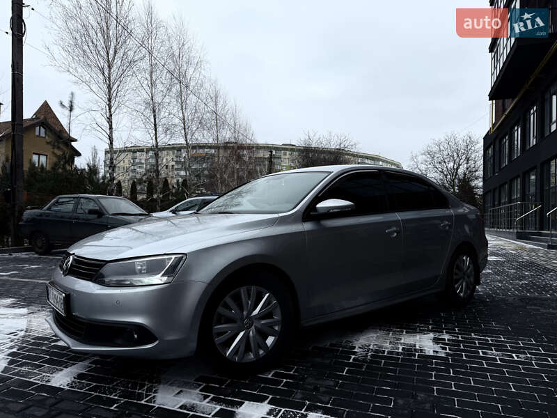 Седан Volkswagen Jetta 2012 в Полтаве