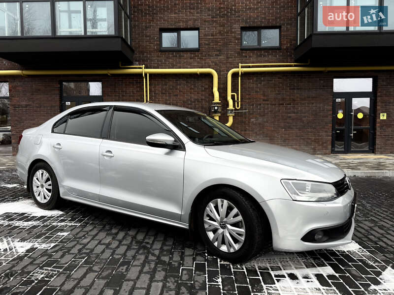 Седан Volkswagen Jetta 2012 в Полтаве