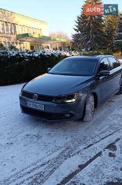 Седан Volkswagen Jetta 2012 в Христинівці