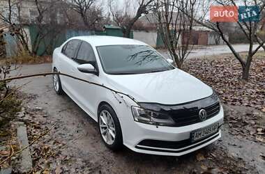 Седан Volkswagen Jetta 2016 в Харкові