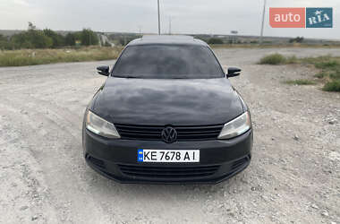 Седан Volkswagen Jetta 2012 в Днепре