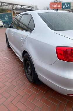 Седан Volkswagen Jetta 2012 в Рівному