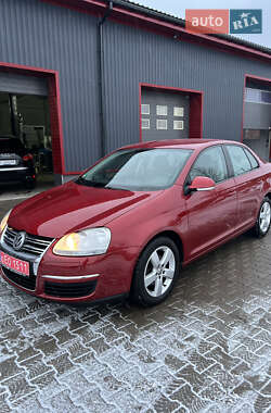 Седан Volkswagen Jetta 2009 в Лубнах