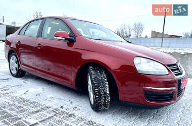 Седан Volkswagen Jetta 2009 в Лубнах