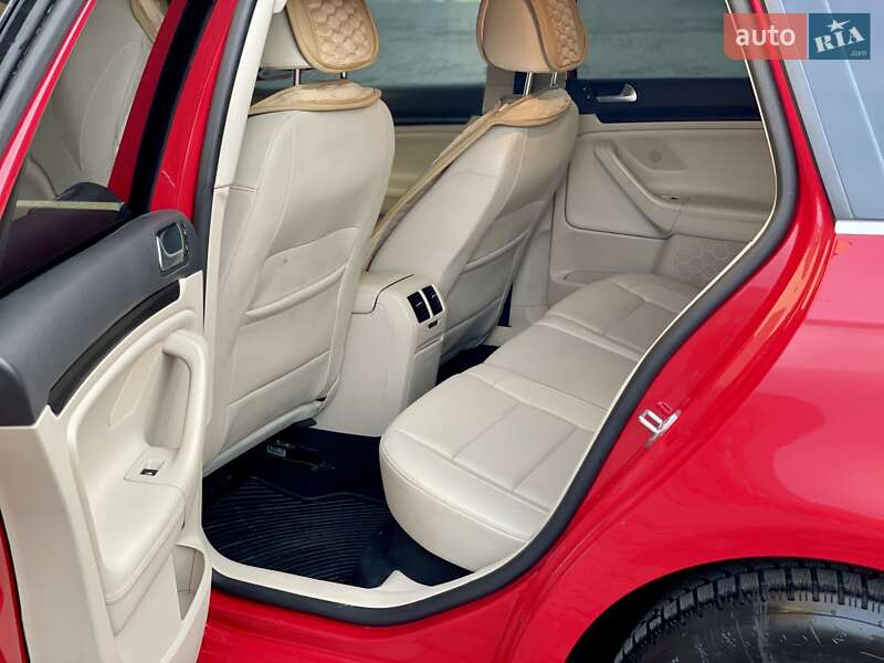 Універсал Volkswagen Jetta 2013 в Мукачевому