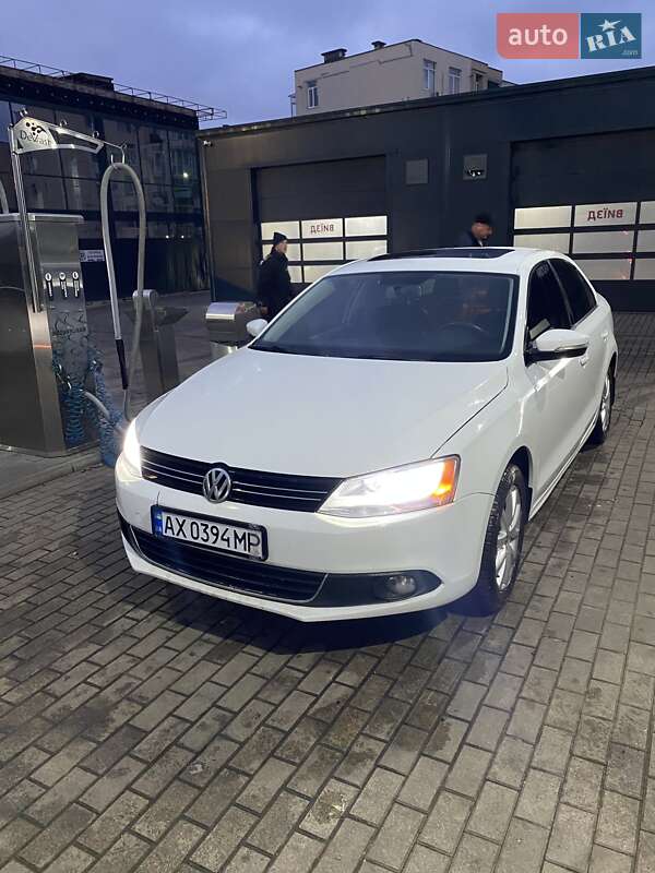 Седан Volkswagen Jetta 2014 в Одесі