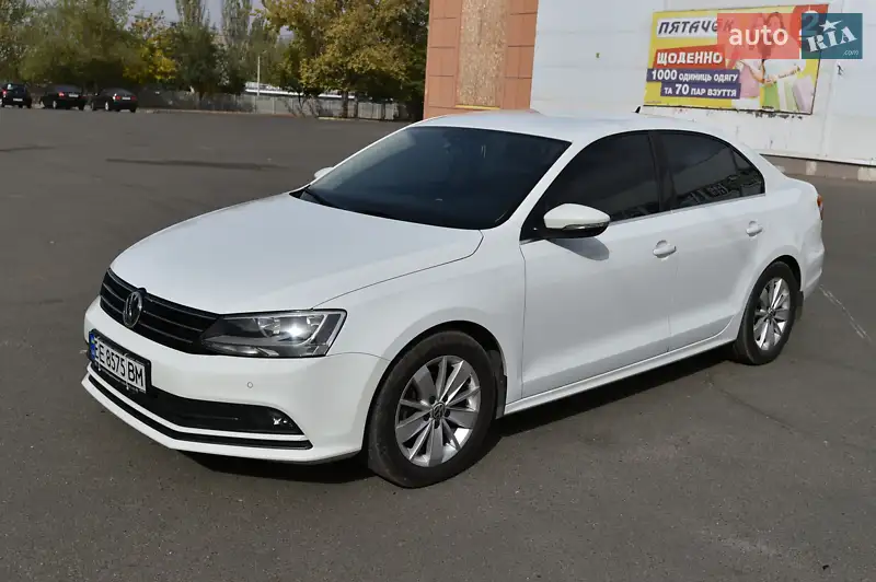 Седан Volkswagen Jetta 2016 в 