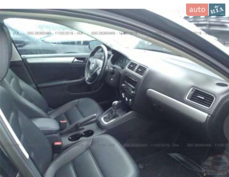 Седан Volkswagen Jetta 2013 в Тернополе
