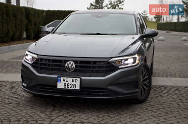 Седан Volkswagen Jetta 2018 в Киеве