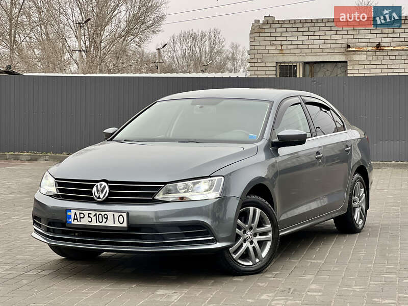 Седан Volkswagen Jetta 2016 в Дніпрі